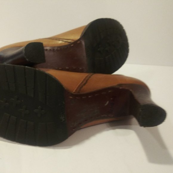 Cole Haan Short Boots Size 10 - Picture 6 of 10